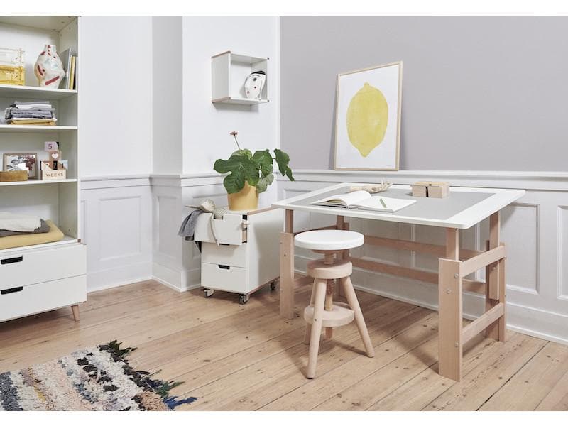 Manis-h Kids Adjustable Desk